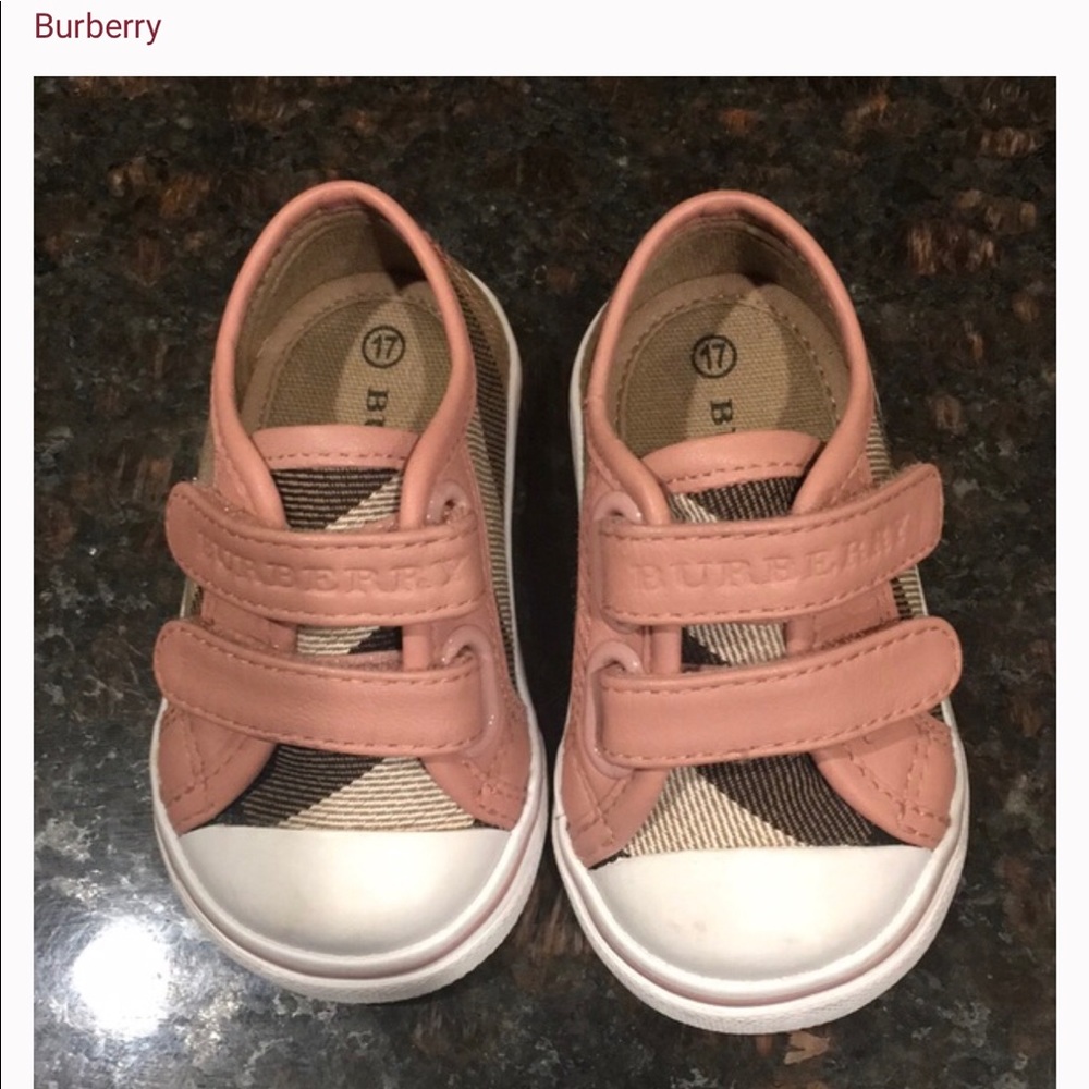 Burberry baby girl shoes